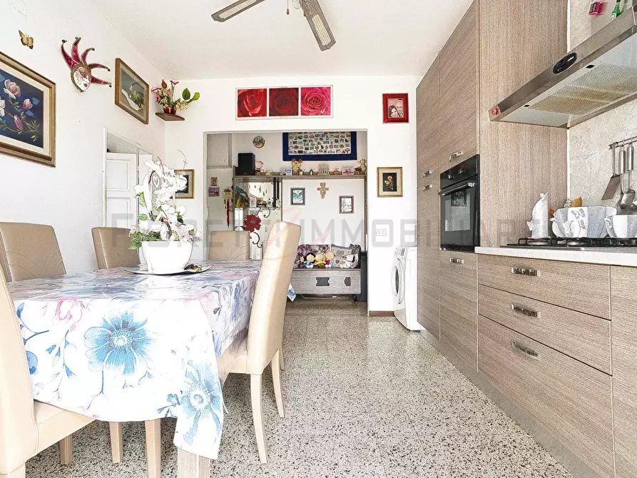 Immagine 13 di Appartamento in vendita  a Campiglia Marittima