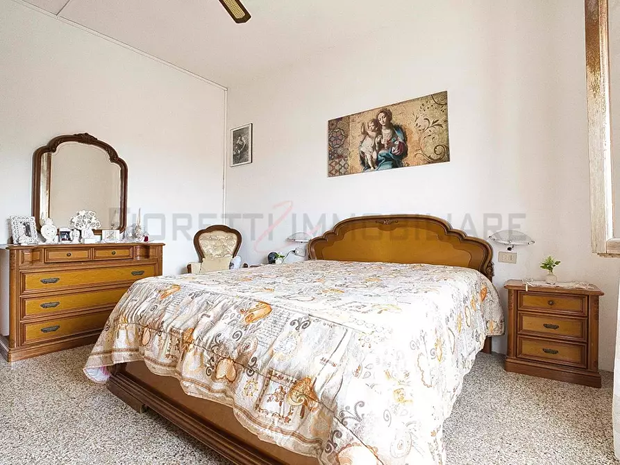 Immagine 17 di Appartamento in vendita  a Campiglia Marittima