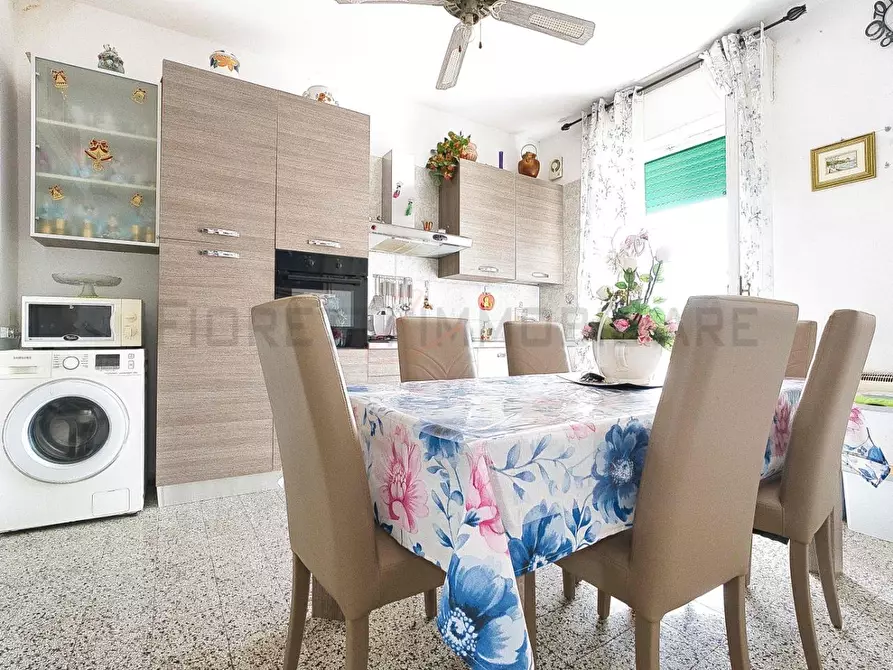 Immagine 12 di Appartamento in vendita  a Campiglia Marittima