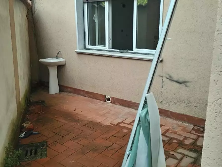 Immagine 3 di Casa indipendente in vendita  a Massa