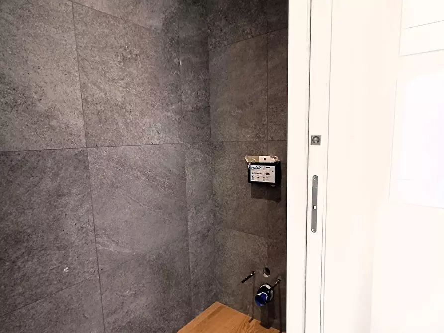 Immagine 17 di Appartamento in vendita  a Empoli