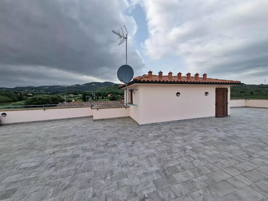 Immagine 43 di Appartamento in vendita  a Campiglia Marittima