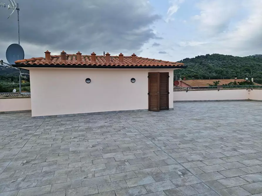 Immagine 41 di Appartamento in vendita  a Campiglia Marittima