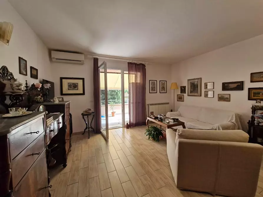 Immagine 9 di Appartamento in vendita  a Campiglia Marittima