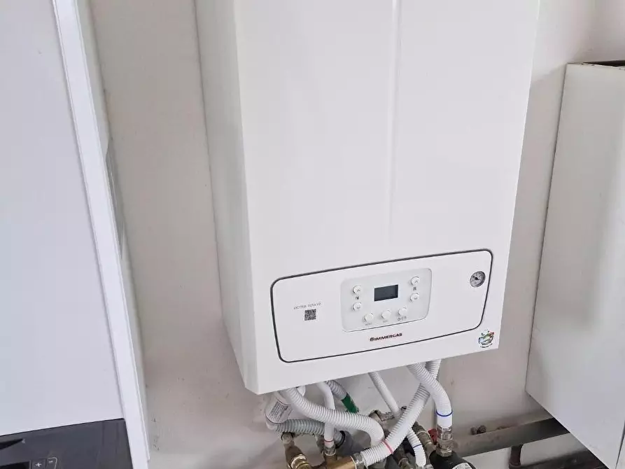 Immagine 35 di Appartamento in vendita  a Campiglia Marittima