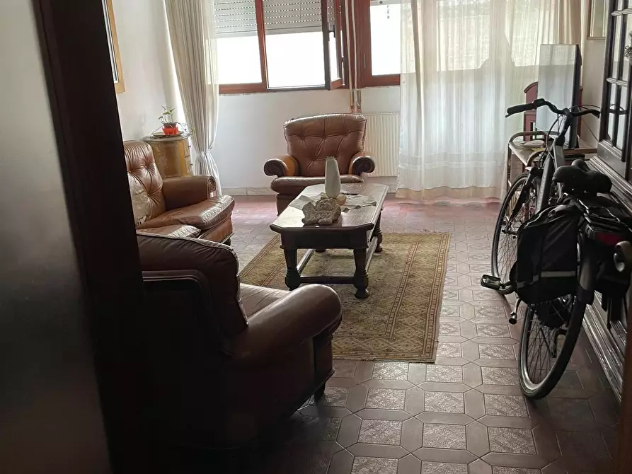 Immagine 7 di Appartamento in vendita  a Carrara