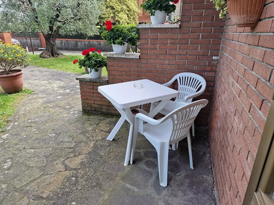 Immagine 20 di Villa in vendita  a Capannori