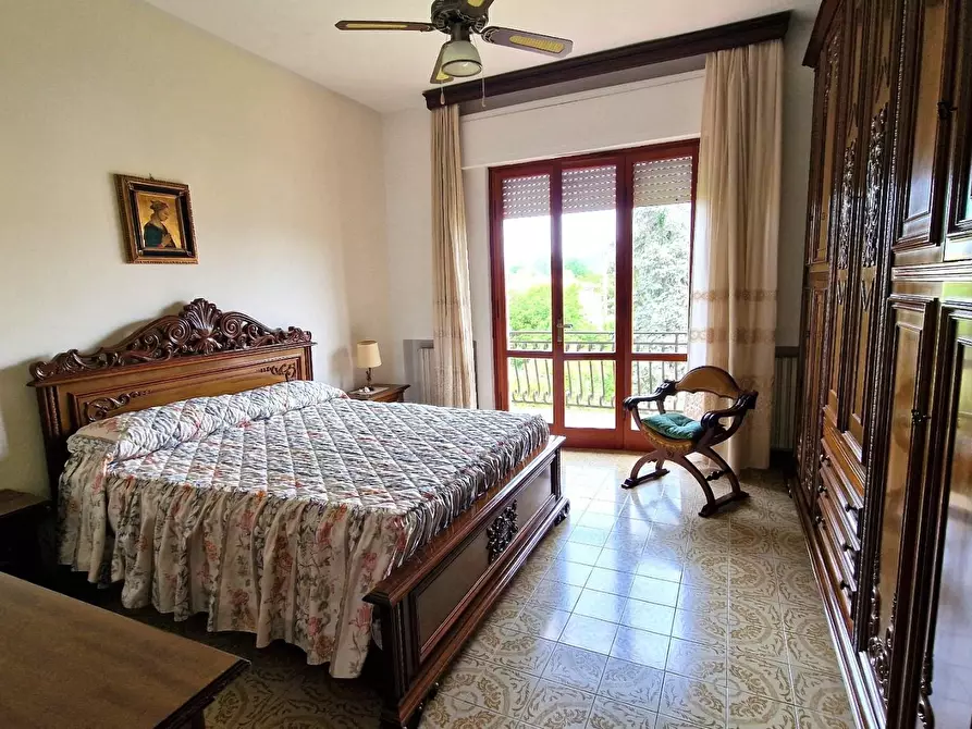 Immagine 24 di Villa in vendita  a Capannori