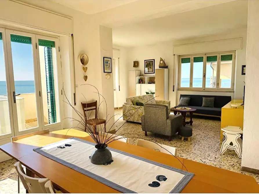 Immagine 2 di Appartamento in vendita  a Castiglione Della Pescaia