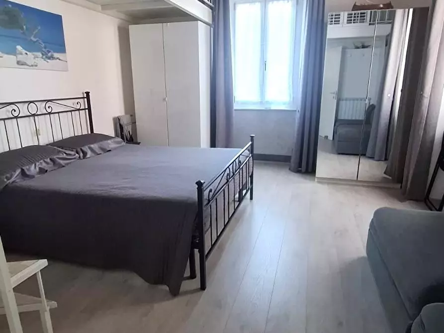 Immagine 5 di Appartamento in vendita  a Carrara