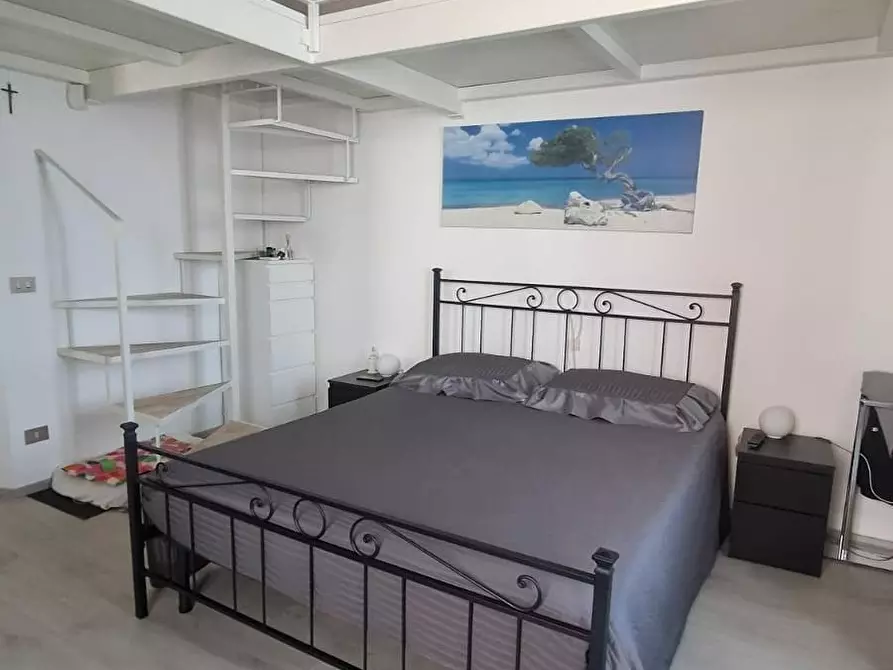 Immagine 12 di Appartamento in vendita  a Carrara