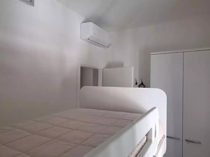 Immagine 7 di Appartamento in vendita  a Carrara