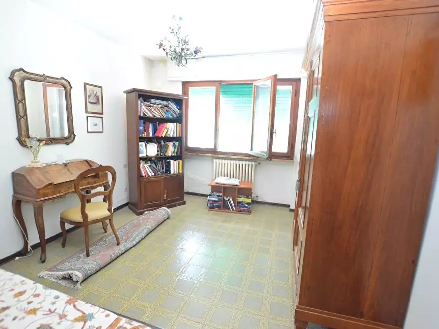 Immagine 28 di Villa in vendita  a Lucca