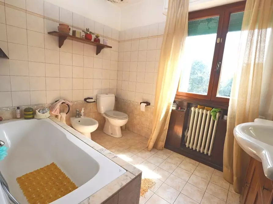 Immagine 29 di Villa in vendita  a Lucca