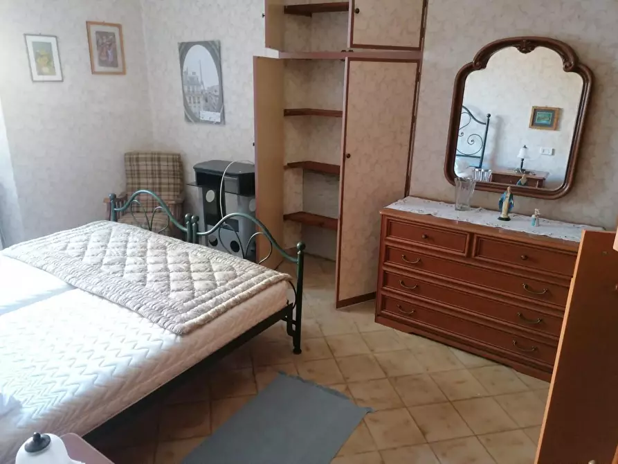 Immagine 4 di Appartamento in vendita  a Carrara