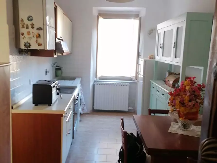 Immagine 3 di Appartamento in vendita  a Carrara