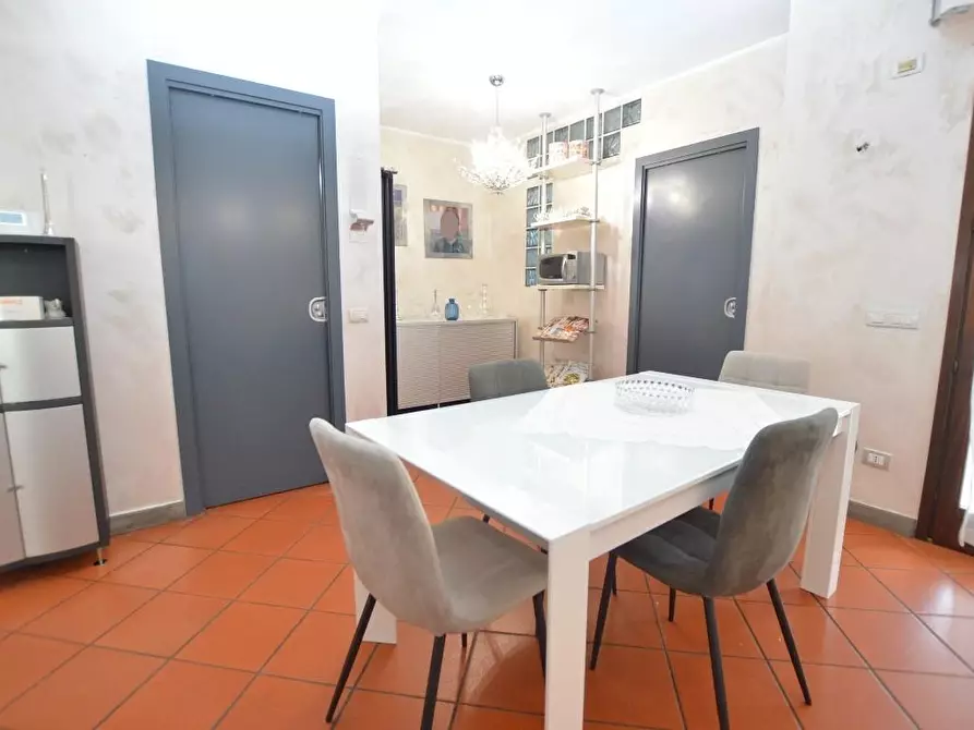 Immagine 12 di Villetta a schiera in vendita  a Capannori