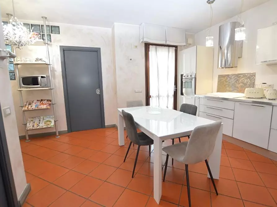 Immagine 11 di Villetta a schiera in vendita  a Capannori