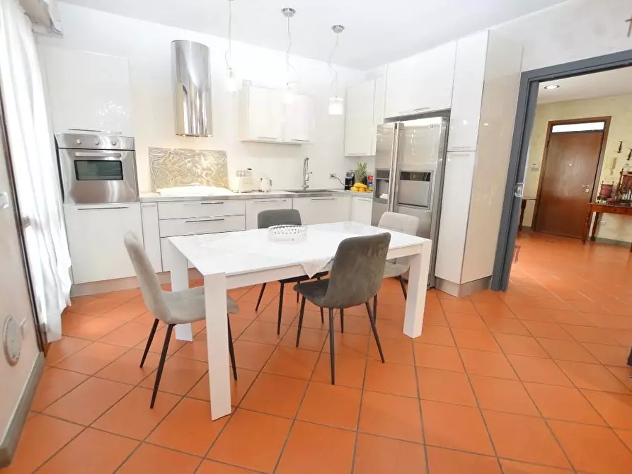 Immagine 13 di Villetta a schiera in vendita  a Capannori