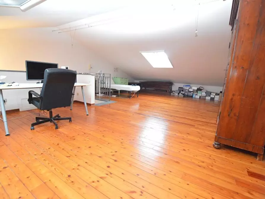 Immagine 24 di Villetta a schiera in vendita  a Capannori