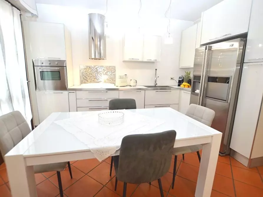 Immagine 10 di Villetta a schiera in vendita  a Capannori