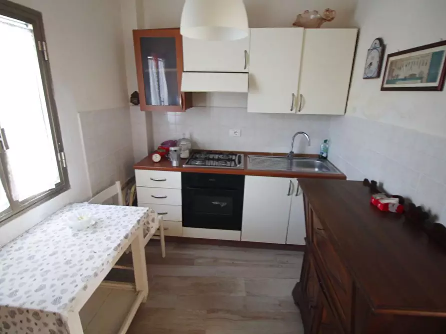 Immagine 8 di Casa colonica in vendita  a Lamporecchio