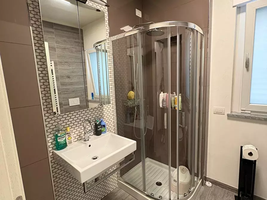 Immagine 13 di Appartamento in vendita  a Montignoso