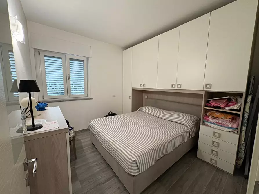 Immagine 18 di Appartamento in vendita  a Montignoso