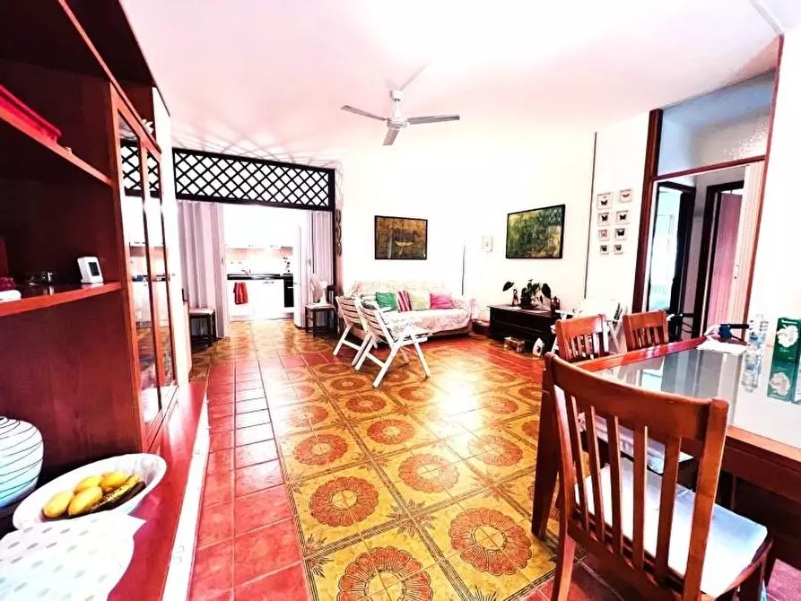 Immagine 4 di Appartamento in vendita  a Massa