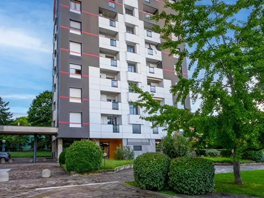 Immagine 40 di Appartamento in vendita  a Bergamo