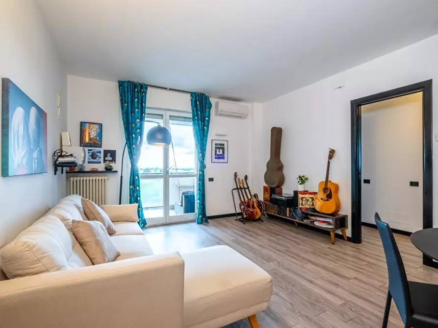 Immagine 5 di Appartamento in vendita  a Bergamo