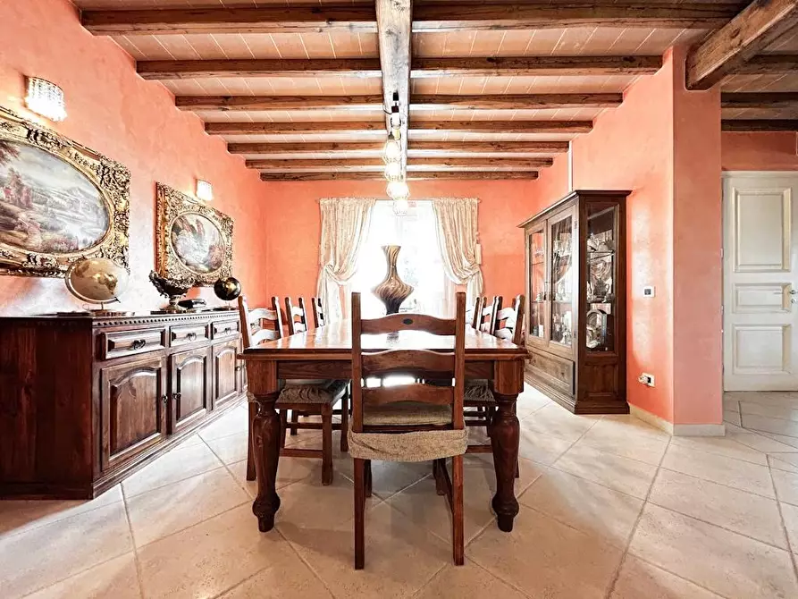 Immagine 15 di Casa bifamiliare in vendita  a Camaiore