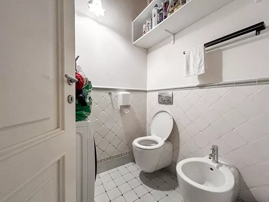 Immagine 37 di Casa bifamiliare in vendita  a Camaiore