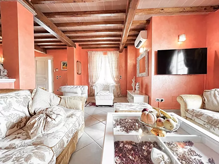 Immagine 13 di Casa bifamiliare in vendita  a Camaiore