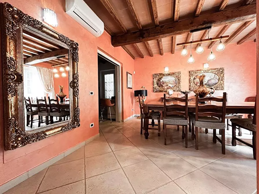 Immagine 14 di Casa bifamiliare in vendita  a Camaiore