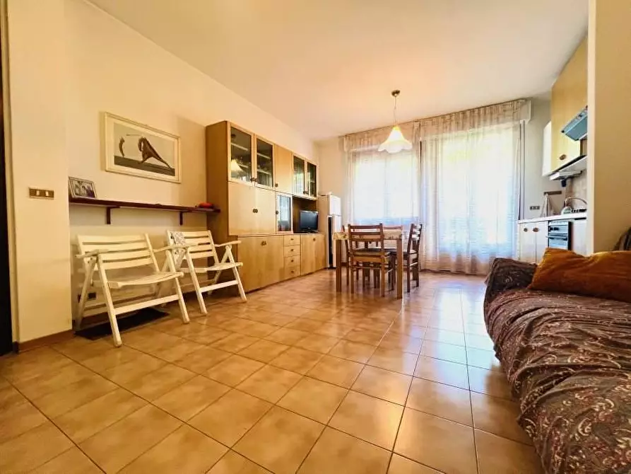 Immagine 4 di Appartamento in vendita  a Massa