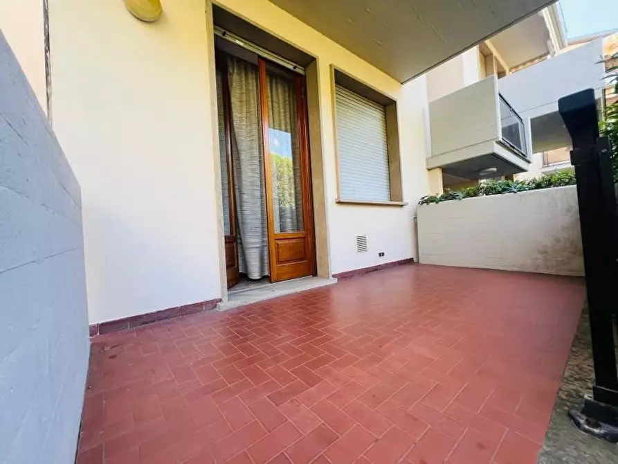 Immagine 21 di Appartamento in vendita  a Massa