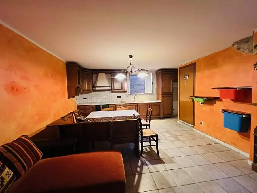 Immagine 28 di Villetta a schiera in vendita  a Massa