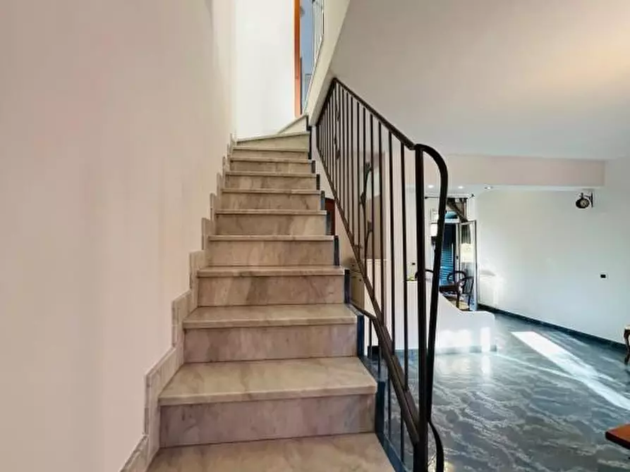 Immagine 17 di Villetta a schiera in vendita  a Massa