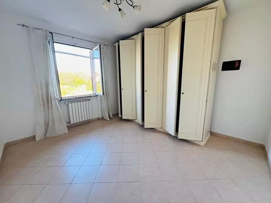 Immagine 22 di Villetta a schiera in vendita  a Massa