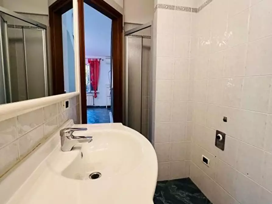 Immagine 15 di Villetta a schiera in vendita  a Massa