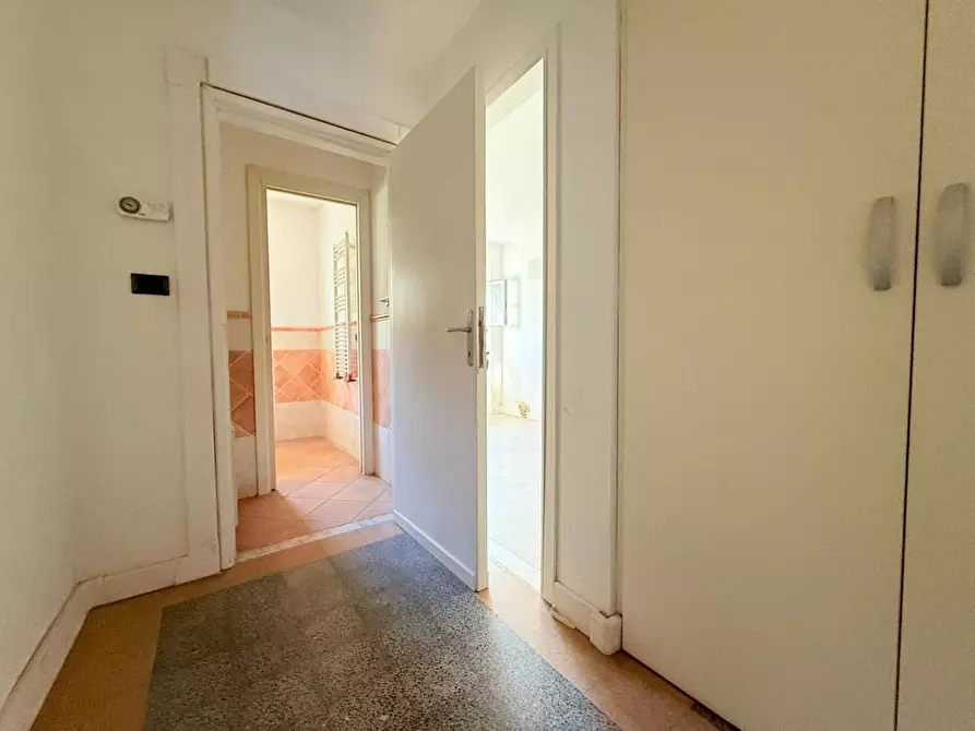 Immagine 7 di Appartamento in vendita  a Massa