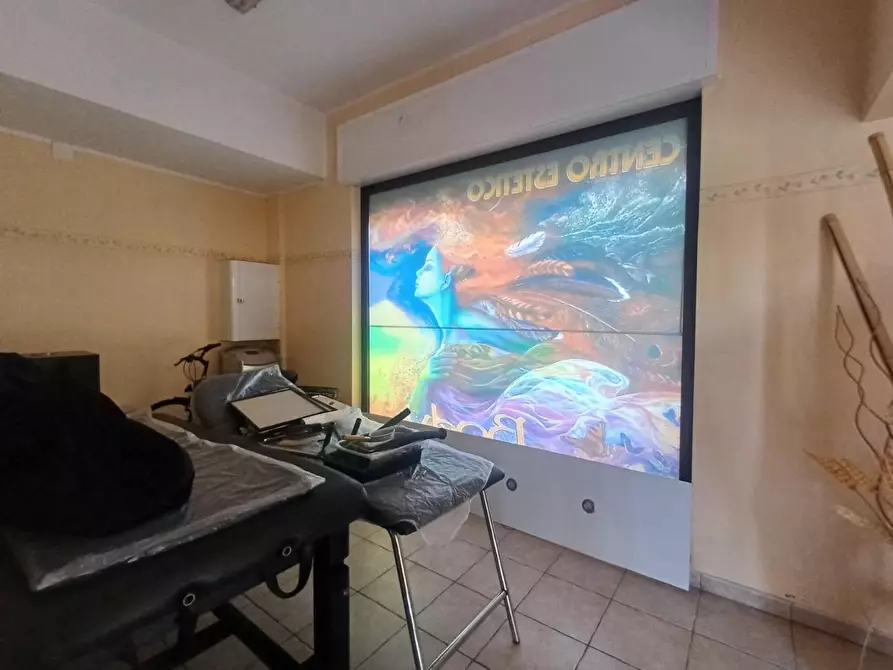 Immagine 2 di Laboratorio in vendita  a Massafra