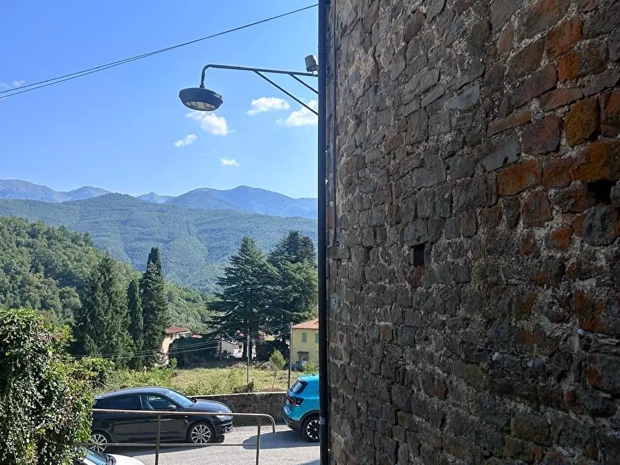 Immagine 5 di Magazzino in vendita  a Casola In Lunigiana