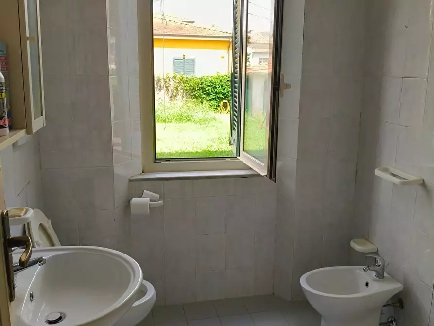 Immagine 6 di Casa bifamiliare in affitto  a Pisa