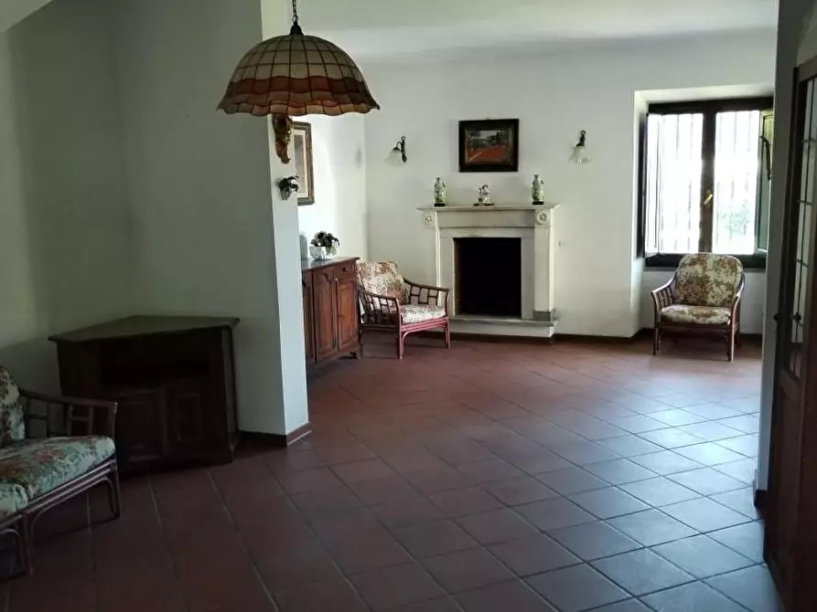 Immagine 12 di Casa bifamiliare in vendita  a Montignoso