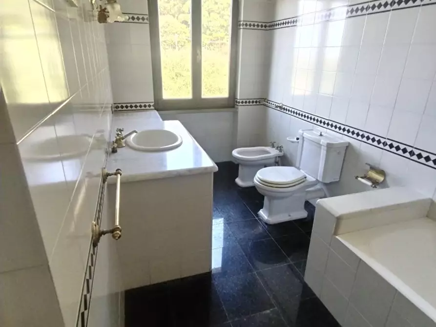 Immagine 32 di Casa bifamiliare in vendita  a Montignoso