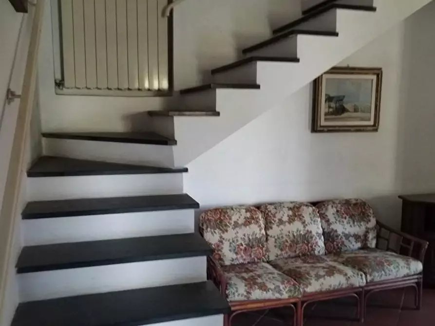 Immagine 15 di Casa bifamiliare in vendita  a Montignoso