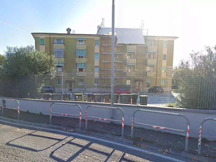 appartamento in vendita a Carrara in zona Avenza