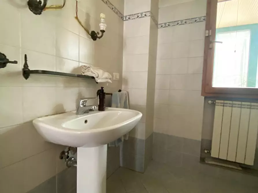 Immagine 18 di Appartamento in vendita  a Montelupo Fiorentino